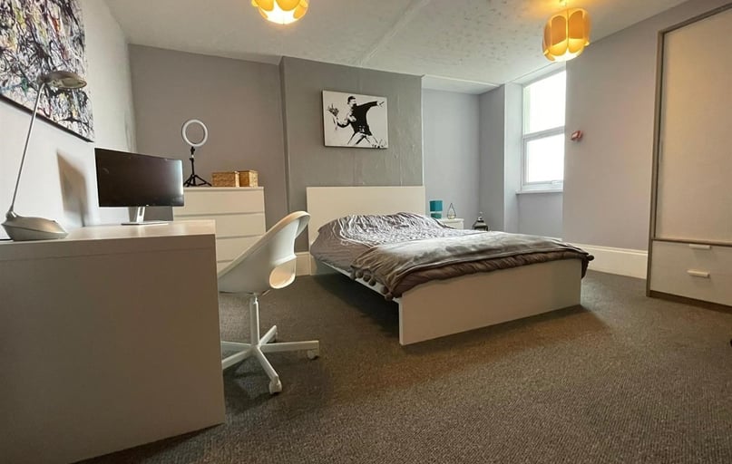 Apsley Road, North Hill, Plymouth - Image 1